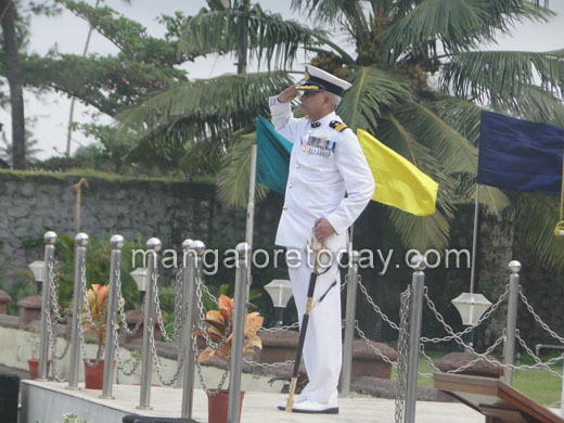  Coast Guard Karnataka celebrated 70th Independence Day by an impressive ceremonial parade and playing the National Anthem at its Headquarters at Panambur, Mangalore.