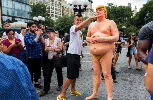 Trump-statue-n...
