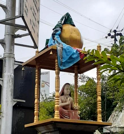 SDPTI Flag in Shankaracharya statue in Sringeri