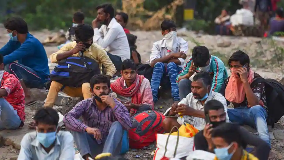 Hordes of migrants have returned to Uttar Pradesh from different parts 