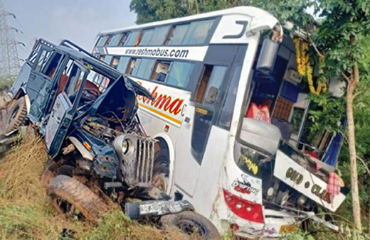 head-on collision in Karkala Padubidri Highway