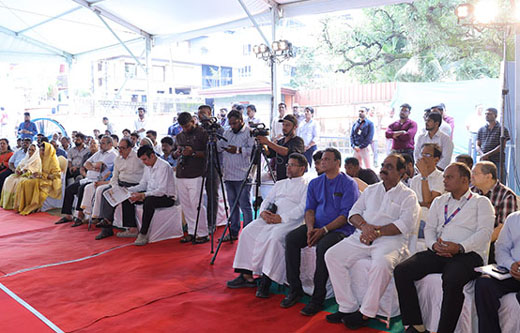 In-land-pooja-crowd3
