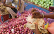 Rising onion prices brings more tears to buyers in Mangaluru