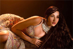 Nora Fatehi looks mesmerizing in gorgeous Indian outfit, see pics