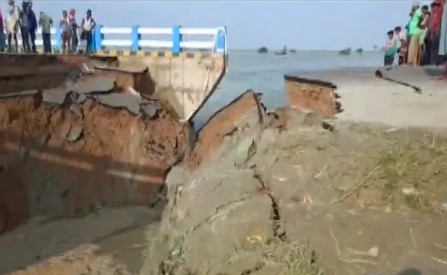 Days after inauguration, Rs 260-crore bridge collapses in Bihar