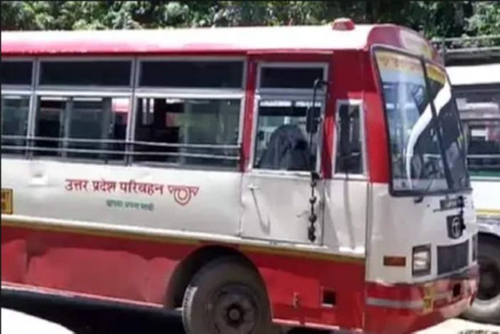 Bus staff Throw teen out of bus in UP on suspicion of Covid-19, dies of cardiac arrest