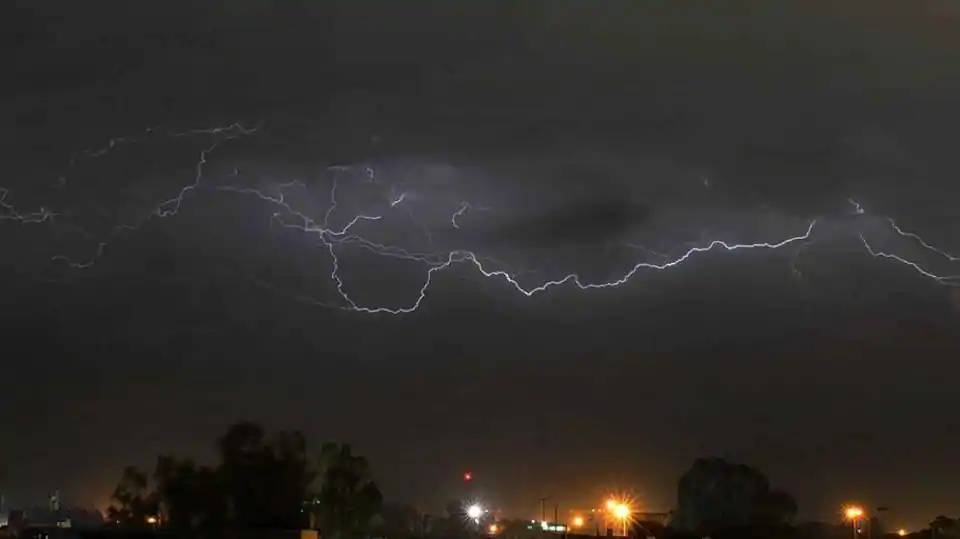 Lightning strikes claim 92 lives in Bihar; 10 districts in red zone