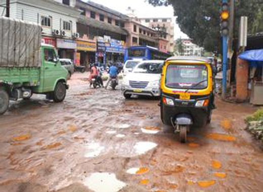 Autorickshaws.jpg