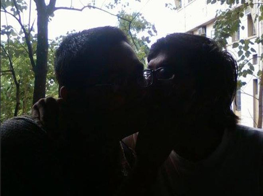 Homo-kiss