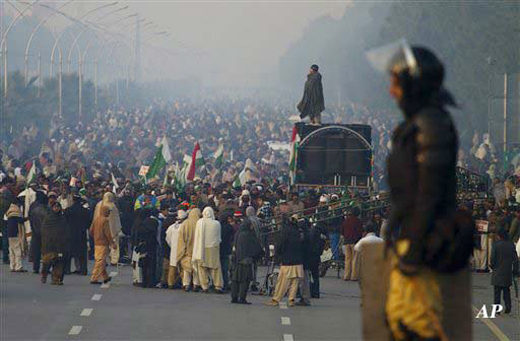 Pak-protest1