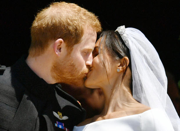 kiss.