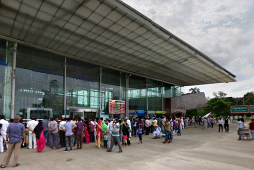 airport25oct19...