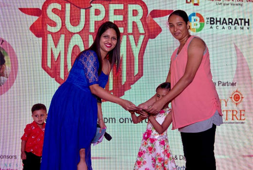 SUPERMOMMY-2.