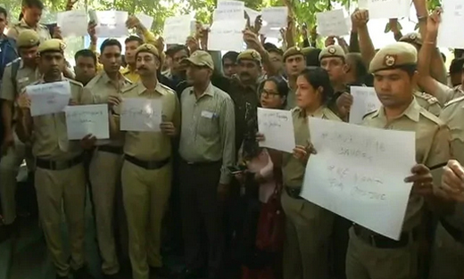 Police-Protest...