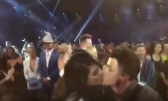 Priyanka-nick-...
