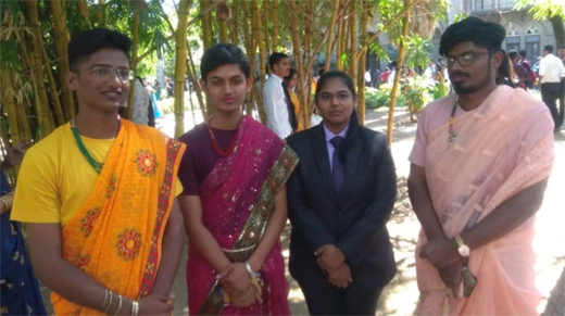 traditional day dressing