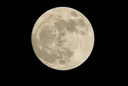 moon15aug20