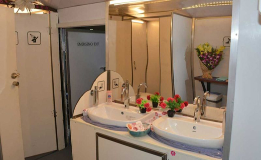 Bus-toilet26feb