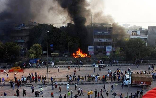 delhi-clash