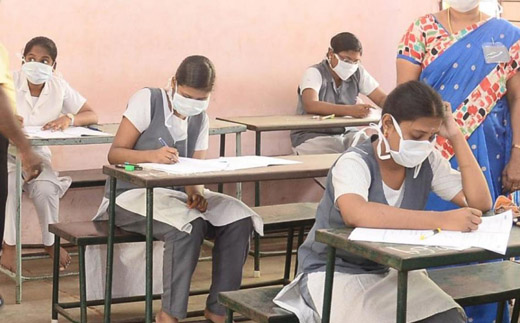 students-mask-...