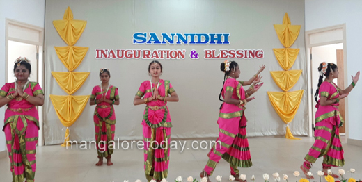SANNIDHI