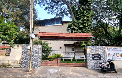 Kashmir Bhavan