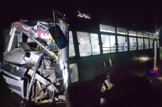KSRTC Bus Rams Sasthan Toll Gate