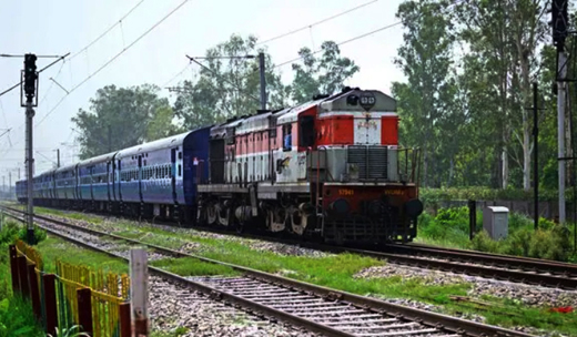 train-eclectric-1