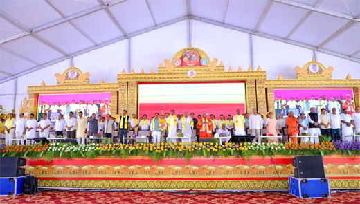 Guru-Gandhi diolouge