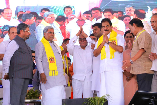 Guru-Gandhi diolouge