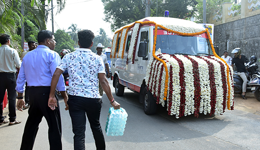 floral tribute to Vinaya Hegde