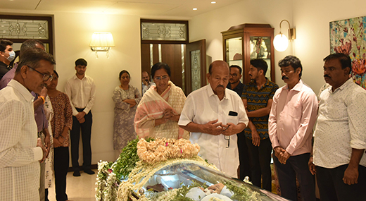 floral tribute to Vinaya Hegde