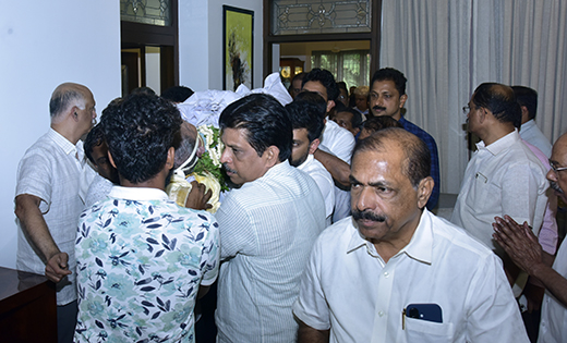 floral tribute to Vinaya Hegde