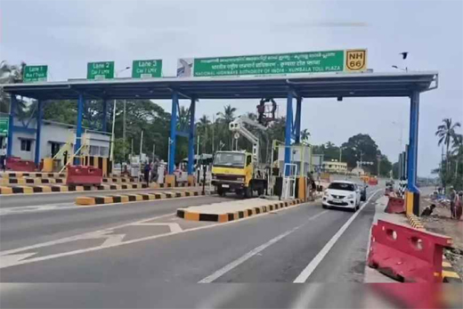 Arikkady toll plaza