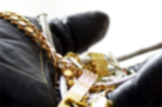 Jewellery worth Rs 67 lakhs stolen