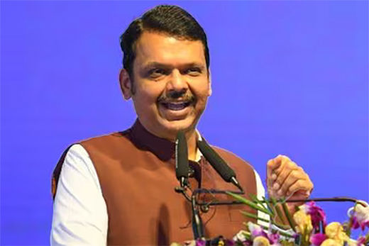 Fadnavis Rebukes Rahul Gandhi