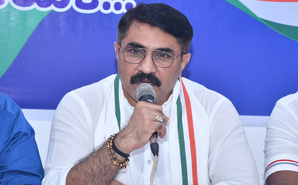 Mangalore Today | Latest main news of mangalore, udupi - Page Padmaraj-R-is- Congress-candidate-from-Dakshina-Kannada-LS-constituency