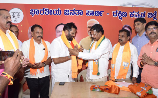 Arun kumar Puttila joins BJP