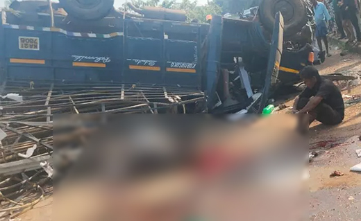 Goods Tempo accident near Kapu