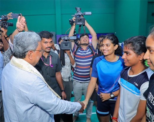 CM Siddaramaiah-Badminton
