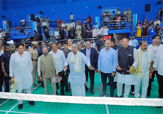 CM Siddaramaiah-Badminton