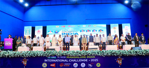 CM Siddaramaiah-Badminton