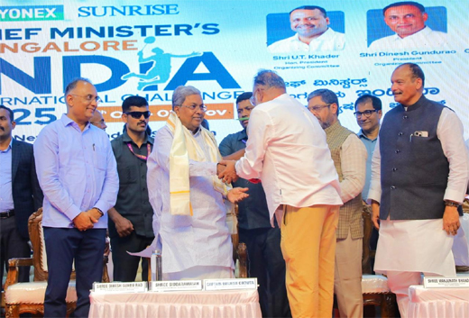 CM Siddaramaiah-Badminton
