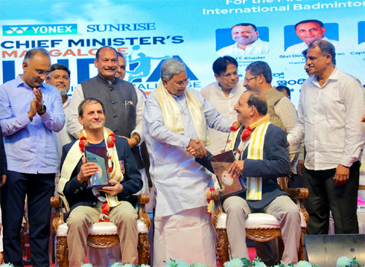 CM Siddaramaiah-Badminton