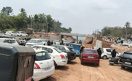 Obstruction in Ganjimutt