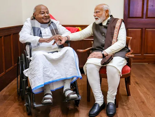 Deve Gowda And Narendra Modi