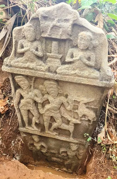 Rare Deer Hunt Hero Stone
