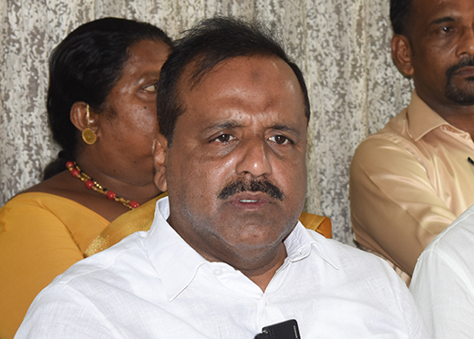 U T Khader Directs Officials to Repair Potholes