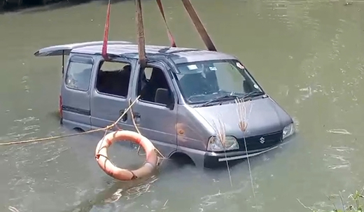 Car plunged into a river near Chennangady