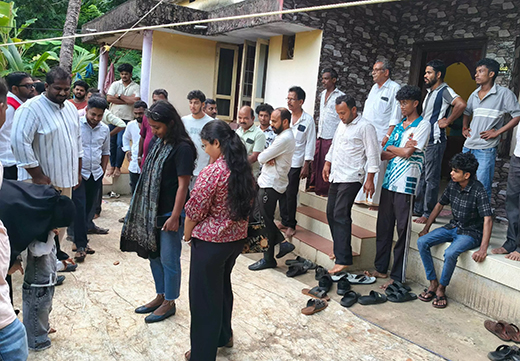 Dipsita Dhar visits family of Varshit Kulal